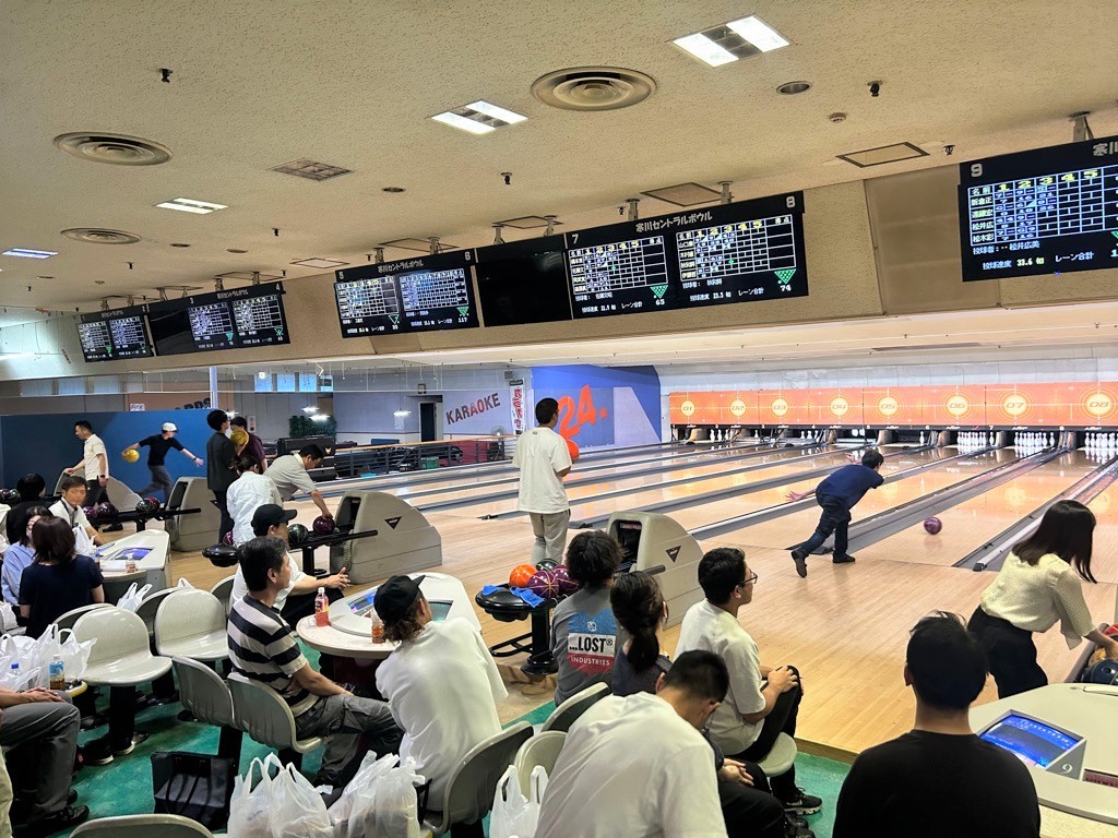 ボウリング大会風景