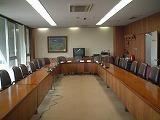 議会第1委員会室の画像