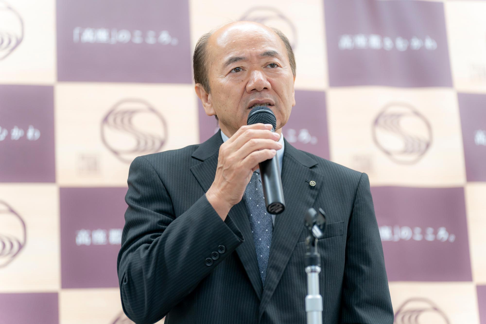 就任式挨拶の様子