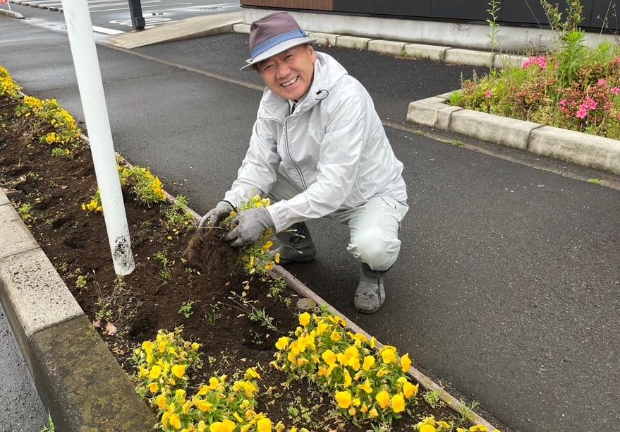 花植えボランティア活動の様子