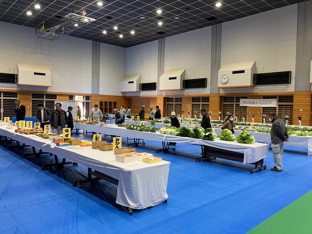 農産物品評会会場