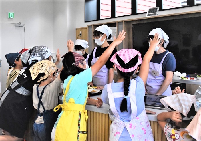 昨年度小学生料理教室写真