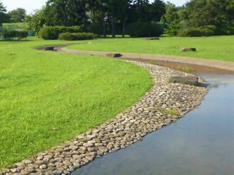 川