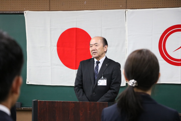 町職員辞令交付式の様子