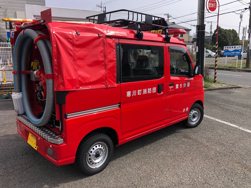 車両後方から