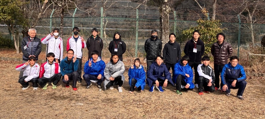 寒川町代表選手とスタッフの集合写真