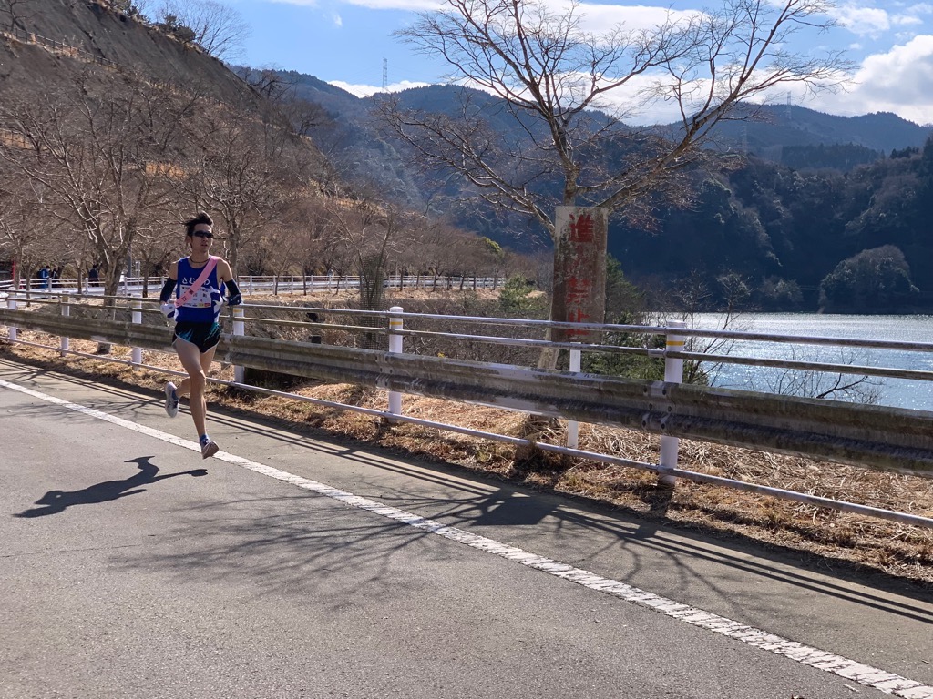 4区を走る竹内選手