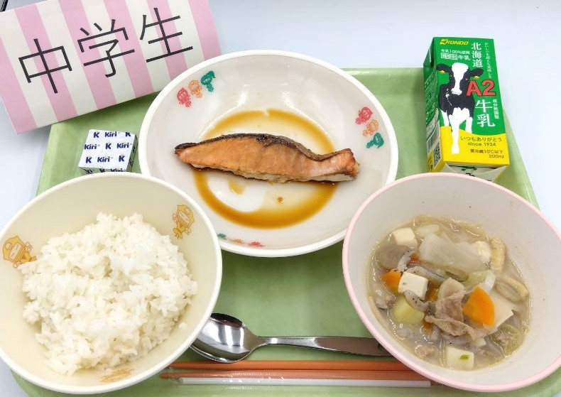 令和7年6月16日　中学校盛り付け例